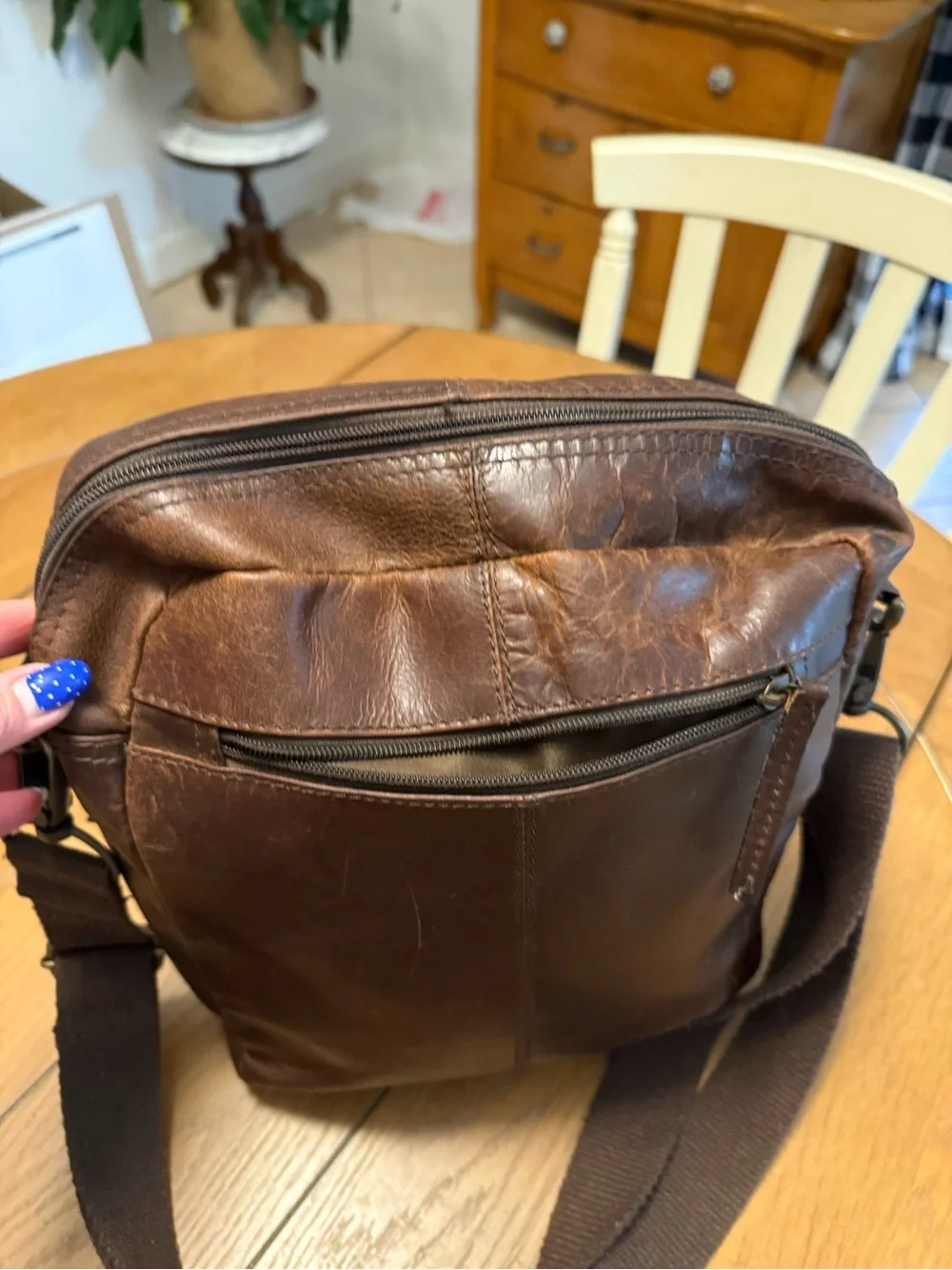 Wilsons Leather Brown Leather Messenger Crossbody